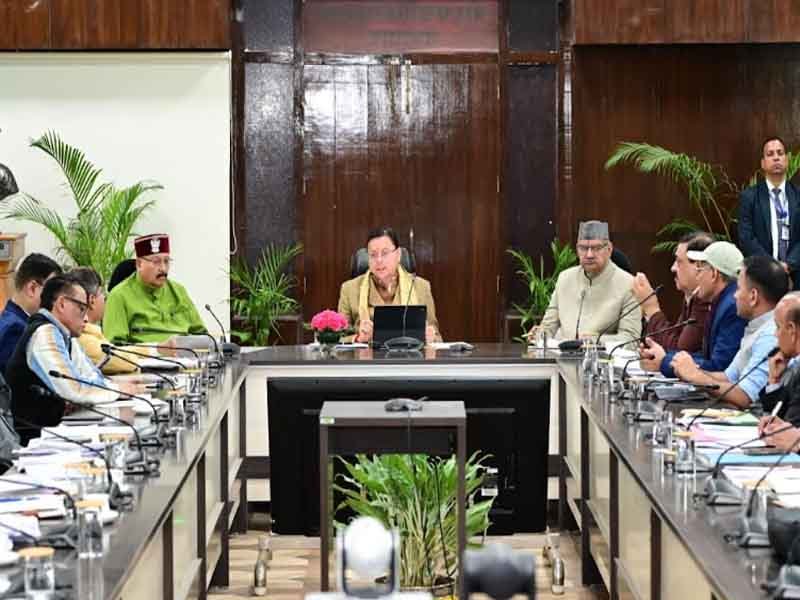 स्वरोजगार के लिए अधिकतम अवसर उपलब्ध कराने हेतु विभागों को तेजी से कार्य करने के निर्देश